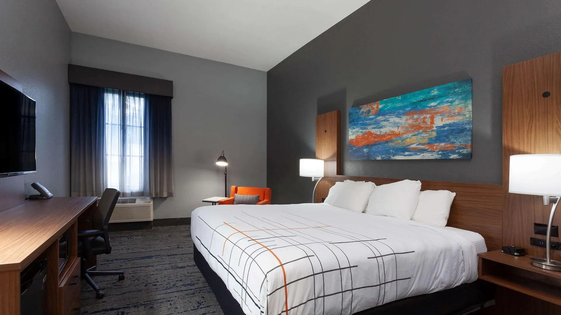 Hotel La Quinta By Wyndham St. Petersburg Northeast *Newly Renovated 3*,