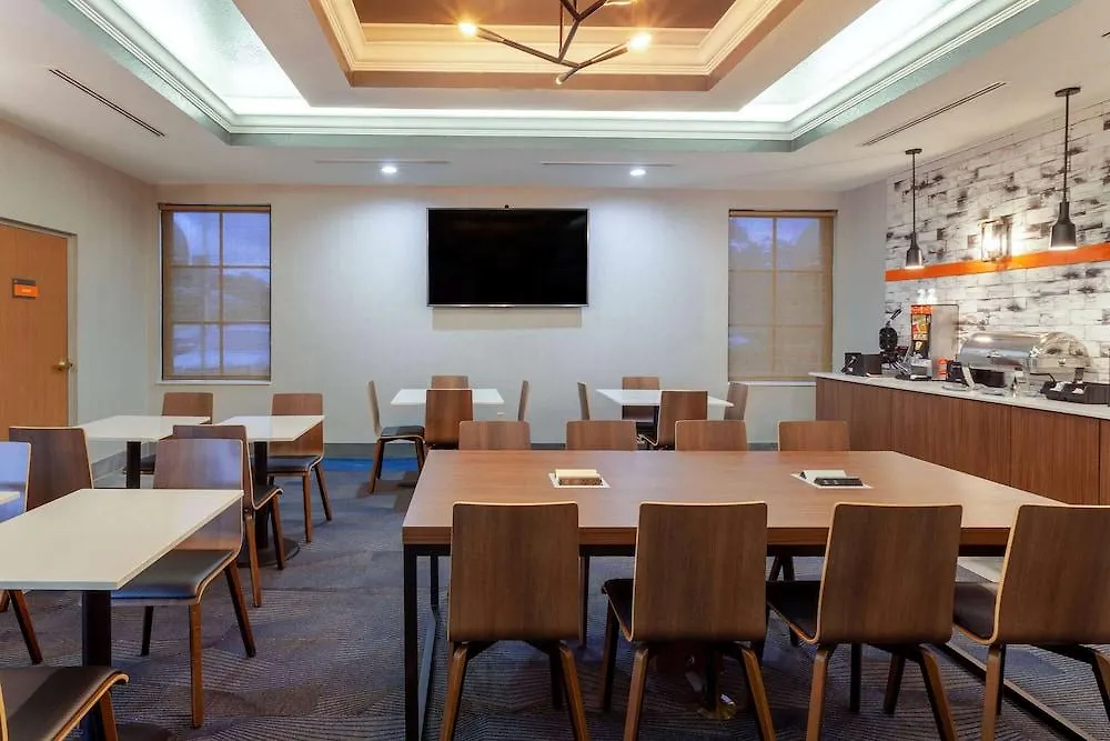 Hotel La Quinta By Wyndham St. Petersburg Northeast *Newly Renovated Estados Unidos