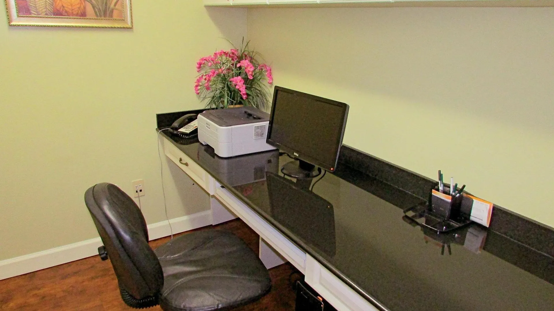 Hotel La Quinta By Wyndham St. Petersburg Northeast *Newly Renovated