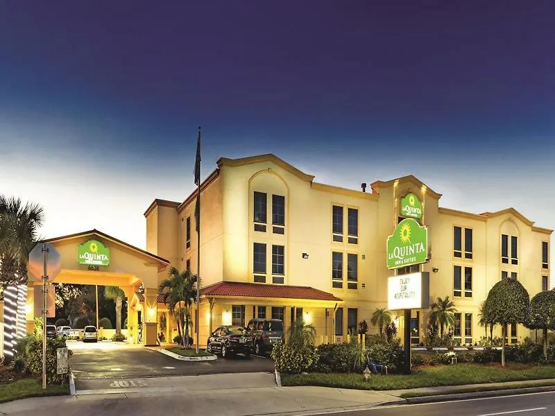 Hotel La Quinta By Wyndham St. Petersburg Northeast *Newly Renovated